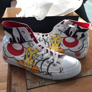 Looney Tunes Converse Sneakers